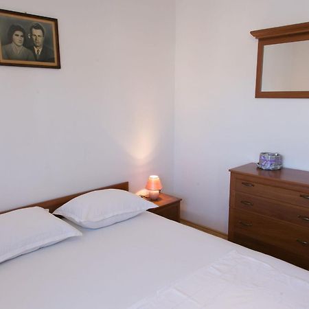 Apartments Ivica - 150M From Sea Trogir Eksteriør bilde
