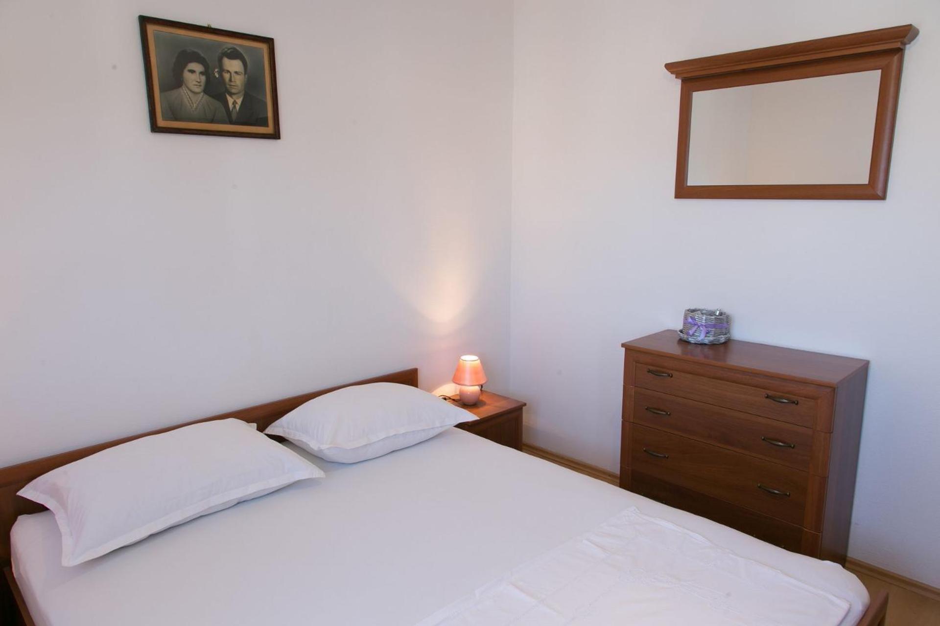 Apartments Ivica - 150M From Sea Trogir Eksteriør bilde