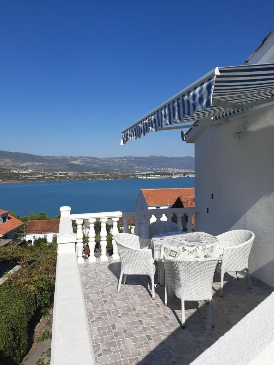 Apartments Ivica - 150M From Sea Trogir Eksteriør bilde