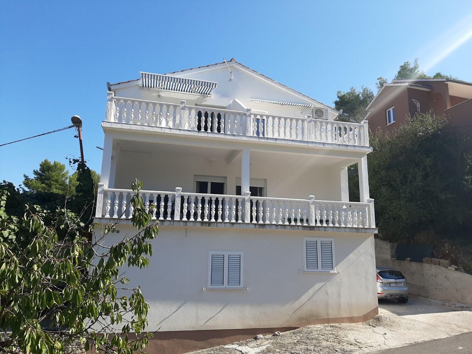 Apartments Ivica - 150M From Sea Trogir Eksteriør bilde