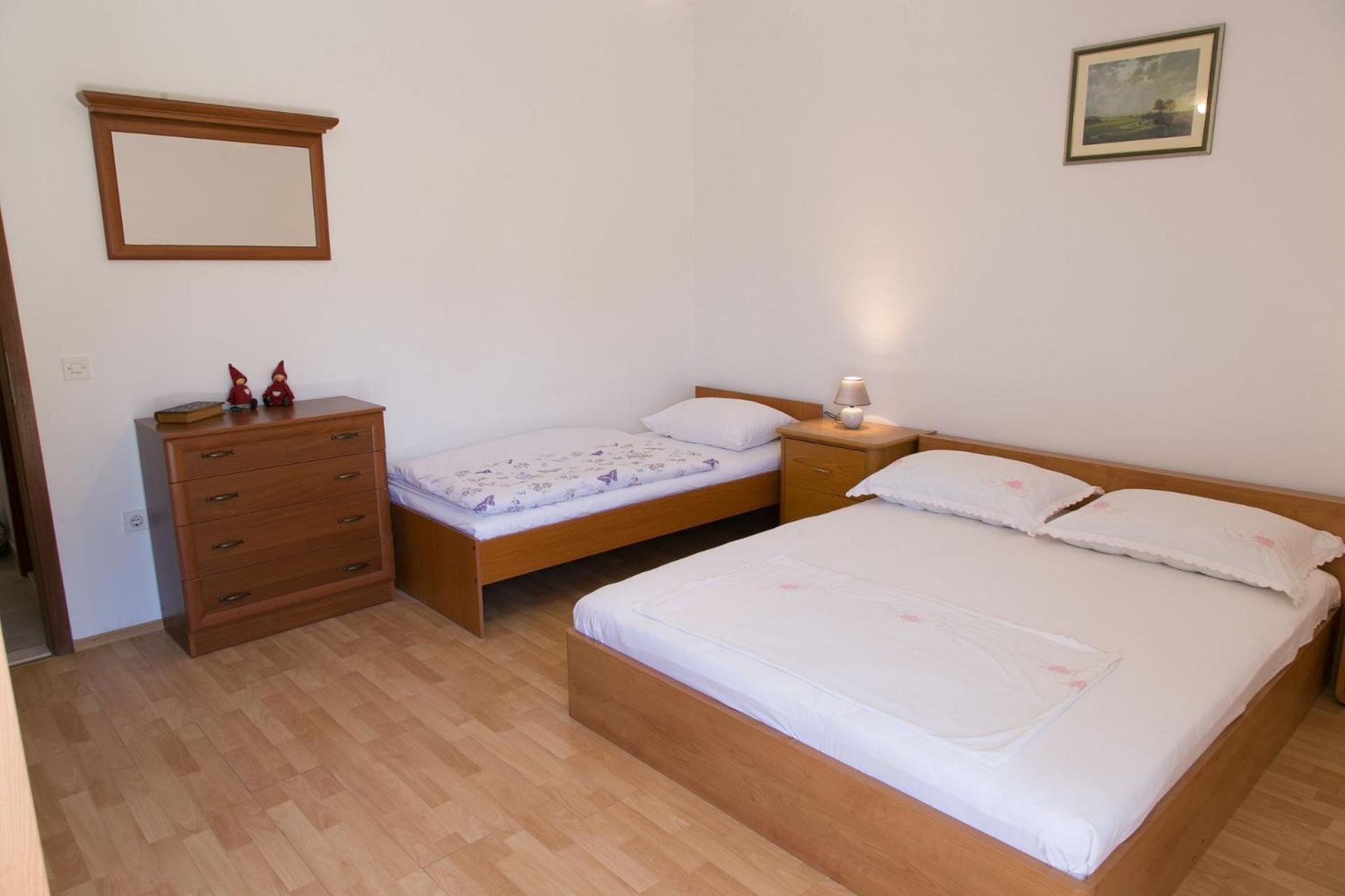 Apartments Ivica - 150M From Sea Trogir Eksteriør bilde